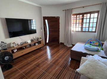 Casa de 3 quartos, São José dos Campos · Excelente casa disponível para venda.