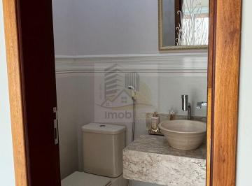 Casa · 241m² · 3 Quartos · 4 Vagas · Casa à venda em Valinhos, Loteamento Residencial Água Nova, com 3 quartos, com 241.79 m²