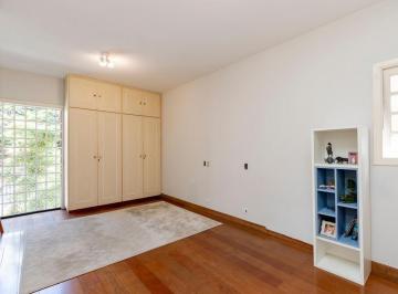 c720e214-44e4-4ed4-8460-cb9e1637e8f8 · Versátil casa para venda em Jardim dos Estados com 5 quartos, sendo 4 suítes, 530m²