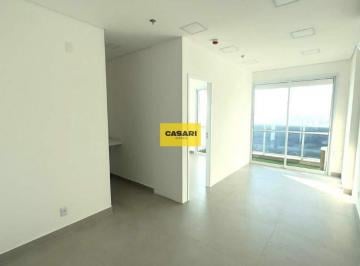 Comercial · 36m² · 1 Vaga · Excelente Sala Comercial no Centro de SBC – 36 m², Vista Livre e Dois Ambientes