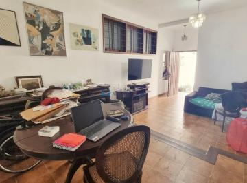 Casa · 210m² · 4 Quartos · 3 Vagas · Terreno 240m² com 2 Casas Av. Afonso Mariano Fagundes, Saúde SP, a 30m do Metrô.