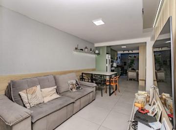 Casa · 97m² · 2 Quartos · 1 Vaga · Sobrado à venda em Balneário Camboriú