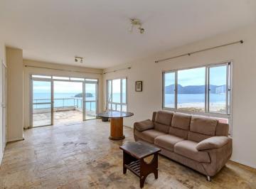 Apartamento · 220m² · 4 Quartos · 4 Vagas · Cobertura Frente Mar à venda em Balneário Camboriú