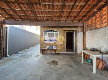 Casa de 2 quartos, Mongaguá · Sobrado na Praia de Mongaguá 2 dormitórios e 2 vagas de garagem