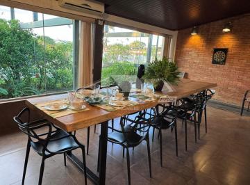 Casa · 150m² · 3 Quartos · 2 Vagas · Casa com 3 quartos uma suite á venda no Condominio Village
