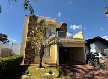 Casa · 144m² · 3 Quartos · 2 Vagas · SOBRADO NO CONDOMINIO ALVORADA