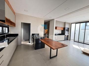 Casa · 165m² · 3 Quartos · 2 Vagas · Casa de Alto Padrao a Venda no Village Damha III
