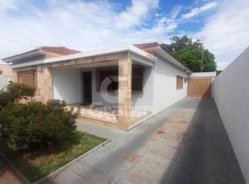 Casa · 237m² · 3 Quartos · 4 Vagas · Imovel Residencial com Potencial Comercial – Proximo ao Batalhao