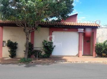 Casa · 365m² · 3 Quartos · 1 Vaga · SOBRADO 3 QUARTOS S/ 1 SUITE - 2 PISCINAS - VILA SUCONASA