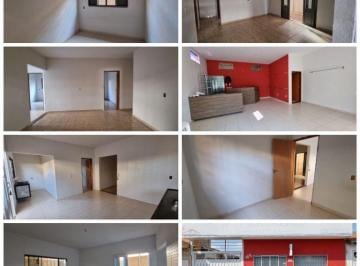 Casa · 195m² · 3 Quartos · Casa com Sala Comercial – Americo Brasiliense
