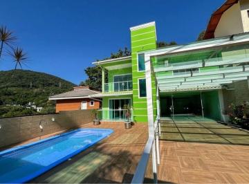 Casa · 221m² · 4 Quartos · 2 Vagas · Imóvel no Itacorubi: casa com 4 quartos, sendo 2 suítes, 3 banheiros, 2 vagas na cidade de Florianóp