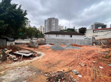Terreno , São Paulo · Terreno plano e amplo para uso comercial