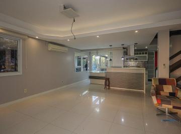 Casa · 217m² · 3 Quartos · 4 Vagas · Casa em Bairro exclusivo e condominio fechado com infra estrutura