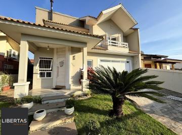 Casa · 195m² · 3 Quartos · 2 Vagas · Casa à venda - em Universitário