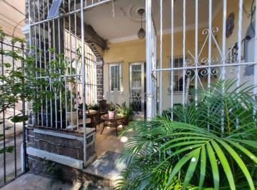 Casa · 221m² · 5 Quartos · 1 Vaga · Casa à Venda Grajaú! Rua Uberaba Sala 5 quartos, suite, 4 banheiros, area externa e vaga de garagem!