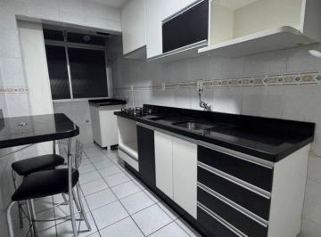 Apartamento à venda no Roçado. · Apartamento à venda no Roçado.