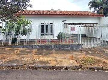 Casa · 423m² · 2 Quartos · 2 Vagas · VENDA | Casa, com 2 dormitórios em PARQUE PRESIDENTE, UMUARAMA
