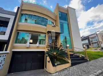 Casa · 330m² · 3 Quartos · 4 Vagas · Belíssima casa em condomínio para lo