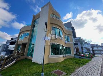 Casa · 330m² · 3 Quartos · 3 Vagas · Belíssima casa em condomínio para locação situ