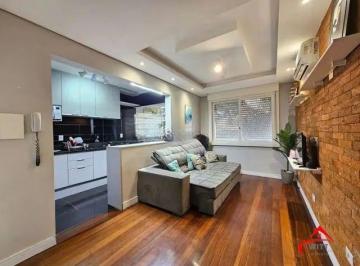 Apartamento · 62m² · 2 Quartos · 1 Vaga · Apartamento de 2 dormitórios no bairro vila jardim Porto Alegre.