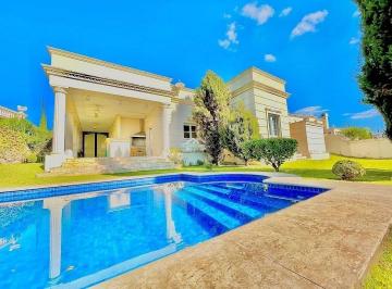 Casa · 341m² · 4 Quartos · 2 Vagas · Casa à Venda — 3 Suítes, Piscina, 6 Vagas, 832m² | Condomínio Veduta Verde — Jundiaí SP