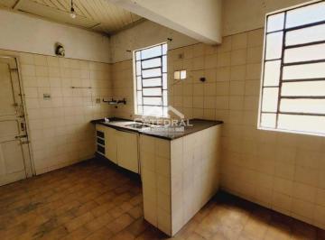 Casa · 157m² · 3 Quartos · 1 Vaga · Casa antiga com terreno grande a venda, Centro. Jundiaí. São Paulo