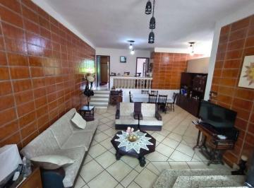 Casa · 202m² · 3 Quartos · 2 Vagas · Casa com 3 dormitórios à venda, 202 m² por R$ 800.000,00 - Jardim São Vicente - Jundiaí/SP