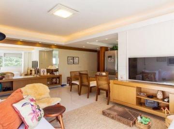 Apartamento · 71m² · 2 Quartos · 1 Vaga · Apto 2 dorms reformado em frente ao Shopping Total com vaga