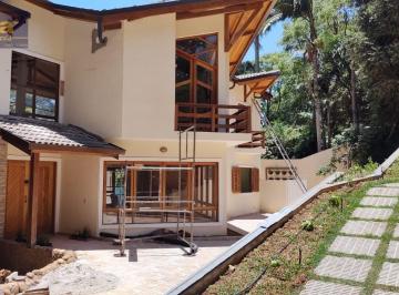 Casa · 285m² · 3 Quartos · 6 Vagas · Sobrado à venda em Paisagem Renoir, Cotia | 285m², 3 Dorms