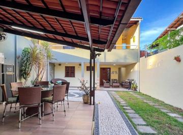 Casa · 230m² · 3 Quartos · 3 Vagas · Casa em Lagoa Redonda - Fortaleza