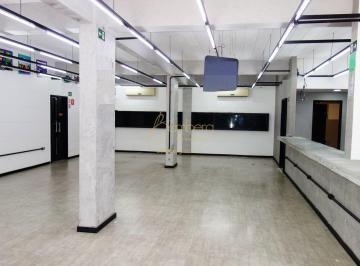 Comercial · 187m² · 4 Vagas · Loja térrea de 187m² em região privilegiada.
