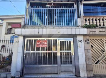Casa · 70m² · 2 Quartos · 2 Vagas · Sobrado independente com 2 quartos, sala, cozinha, 2 banheiros, área de serviço, 2 vagas de garagem.