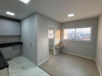 Apartamento · 33m² · 2 Quartos · Apartamento com 2 quartos, 33 m², sem vaga, na região Penha.
