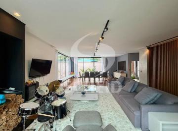 Casa · 397m² · 4 Quartos · 4 Vagas · Casa de condomínio para locação de 397,00m² útil, com 4 quartos e 4 vagas no Brooklin !