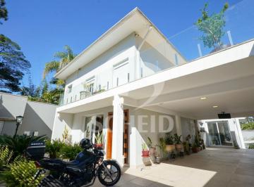 Casa · 379m² · 5 Quartos · 3 Vagas · Sobrado à Venda de 545m², 05 Suítes sendo 1 Master, todo reformado no coração do Jardim Marajoara.