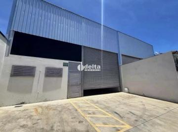 Comercial · 350m² · Galpão disponível para locação no bairro Nossa Senhora das Graças em Uberlândia-MG