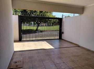 Casa · 200m² · 3 Quartos · 2 Vagas · Casa para venda e locação no Parque Maria Zorita com 03 quartos, sendo 01 suíte, área de serviço e 0