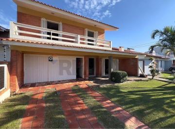 Casa · 205m² · 3 Quartos · 2 Vagas · Sobrado à Venda na divisa de Atlântida/Xangri-Lá