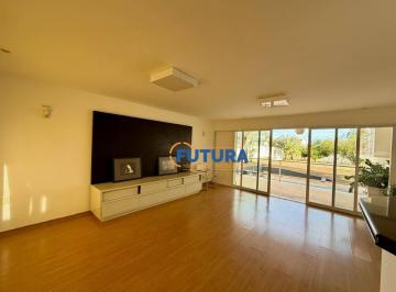 0da5b8a14d0c44c3b3b4a3f7a6281a7b5619d2d0 · Casa com 5 suites, Cond. Interlagos Jardim Botanico.
