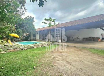 casa itaipu · Casa 4 Quartos à Venda em Itaipu com Piscina e Terreno de 1.800m²