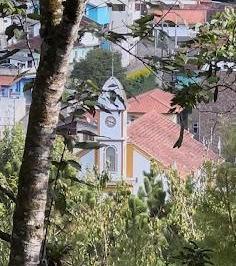 82d094bb2638b4c4b441349d8ac8803ec9a86187 · Terreno de 4000 m² no Centro em frente a igreja Matriz Excelente Potencial para Chalés e Pousada – S