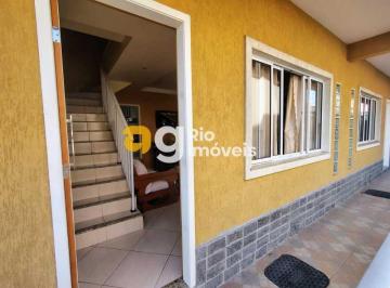 Casa · 71m² · 2 Quartos · 1 Vaga · Casa de Vila : Duplex / Residencial / Pechincha