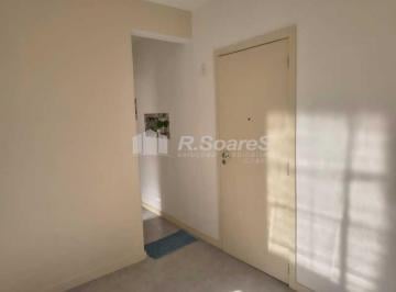 Apartamento · 50m² · 2 Quartos · 1 Vaga · Apartamento desocupado com 2 quartos em Pça. Seca RJ.