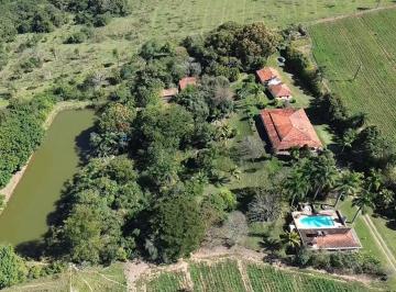 Rural · 332m² · 3 Quartos · 8 Vagas · Excelente Propriedade Rural: 11 hectares com Riqueza Hídrica e Estrutura Completa