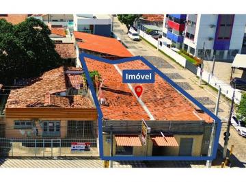 Casa · 195m² · 2 Quartos · Casa de Esquina Rua Olinto Meira- Alecrim 257m2