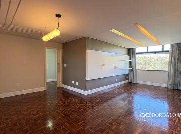 153454_e2c666ec-a7df-4016-baf8-62989543c7ab_2x.jpg · SQS 109 - Apartamento amplo de 3 quartos com suíte e vista livre para o verde