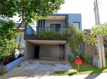 Foto 01 · Casa em Condomínio para Locação em Sorocaba-SP: 3 Quartos, 1 Suíte, 2 Salas, 3 Banheiros, 4 Vagas de