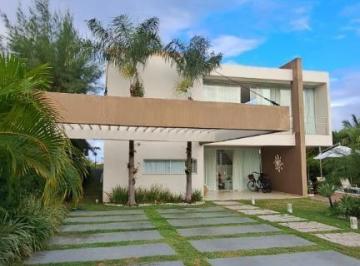 Casa · 480m² · 4 Quartos · 4 Vagas · Casa Padrão em CAMAÇARI