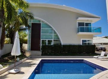 Casa · 740m² · 4 Quartos · Casa Padrão em CAMAÇARI