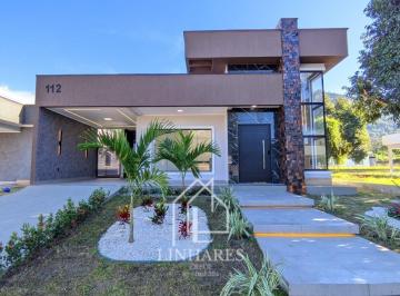 Casa · 133m² · 3 Quartos · 1 Vaga · Casa de altíssimo padrão em condomínio fechado.